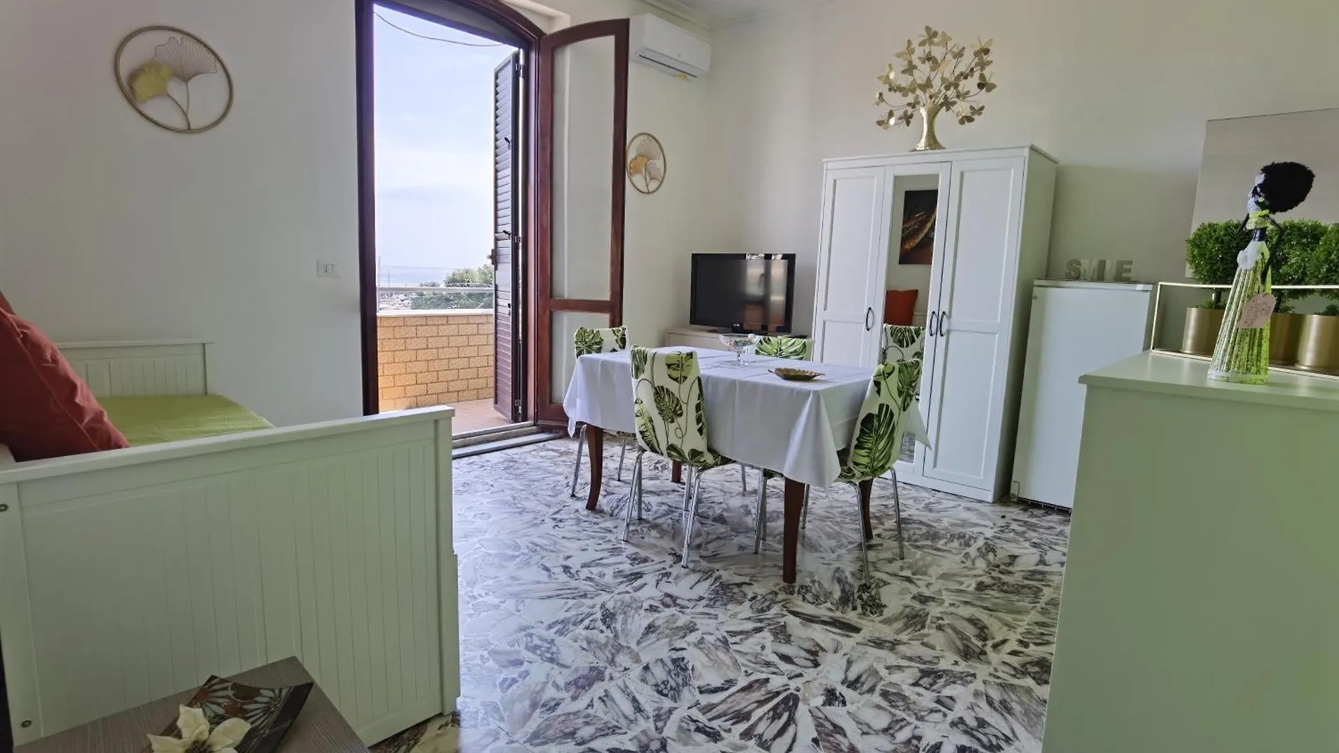 Luxury Sisters House 
